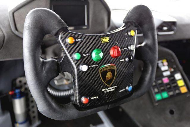 Lamborghini Huracan Super Trofeo EVO - Image 10