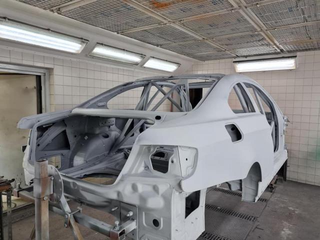 BMW M3 E92 Body with FIA rollcage New! - Image 3