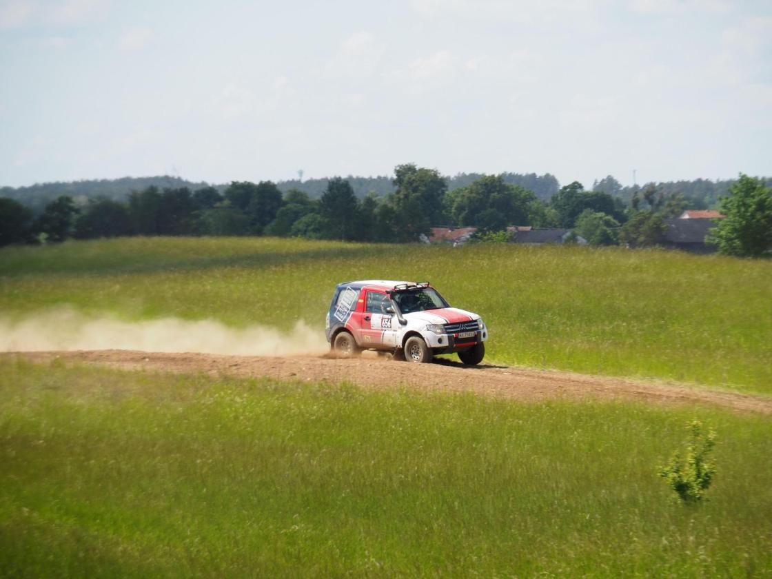 Mitsubishi Pajero 3.2d S2  8x Ohlins - Image 10