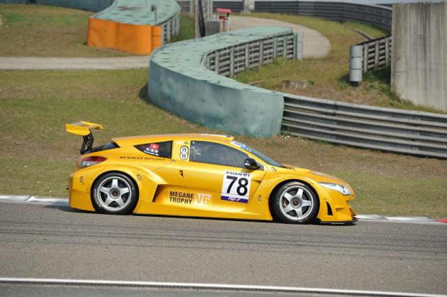 Renault Megane Trophy V6 - Image 3