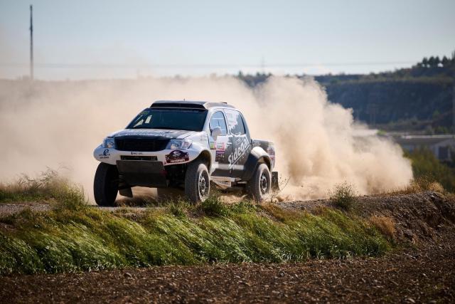 Toyota Hilux Overdrive T1 FIA - Image 8