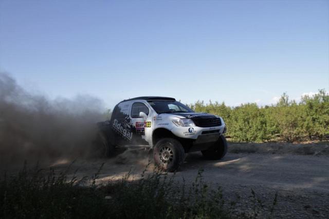 Toyota Hilux Overdrive T1 FIA - Image 9