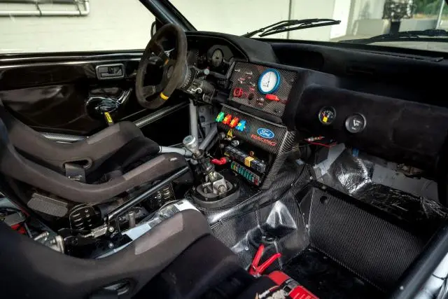 Ford Escort RS Cosworth "Look Martini" - Photo 5