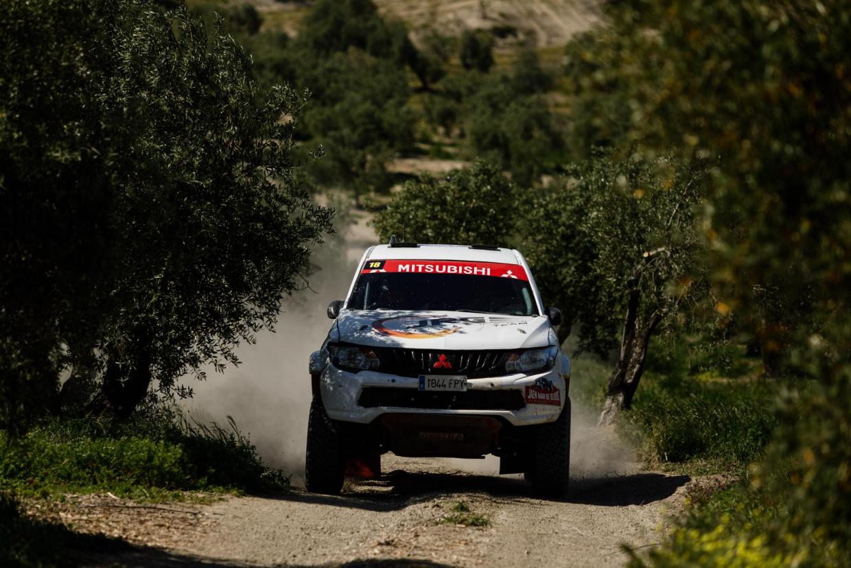 Mitsubishi L200 FIA - Image 7