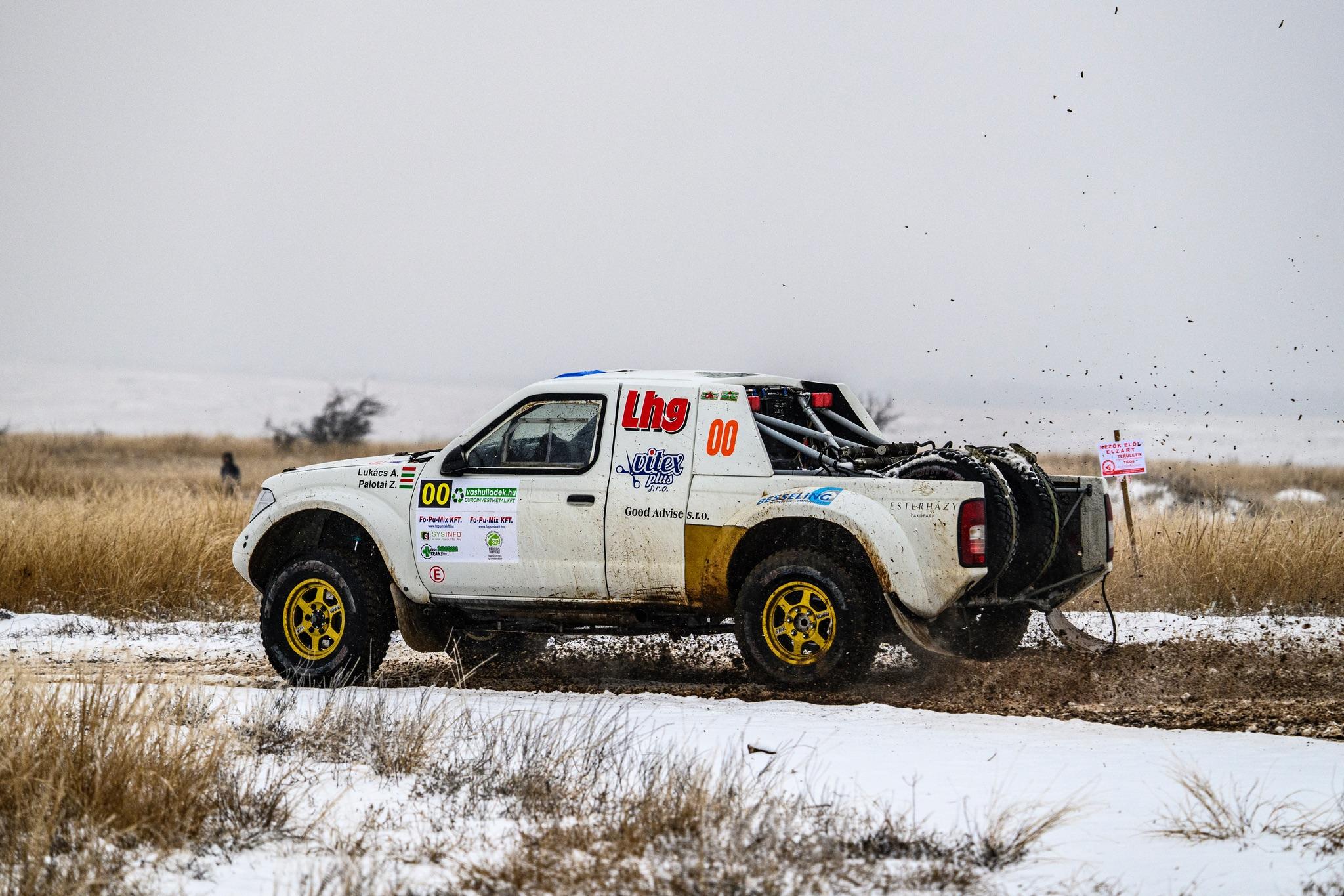 Nissan Navara T1 - 3