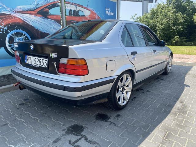 BMW E36 323i - Image 9