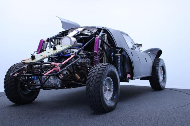 Fast & Speed 4.4 V8 Buggy 2WD Reiger hydro jacks - Image 2