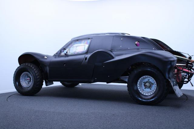 Fast & Speed 4.4 V8 Buggy 2WD Reiger hydro jacks - Image 4
