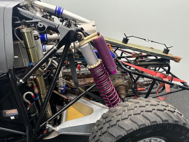 Fast & Speed 4.4 V8 Buggy 2WD Reiger hydro jacks - Image 8