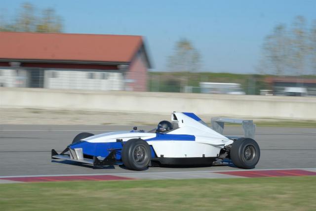 Formula BMW FB02 - Image 3