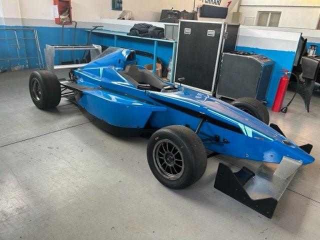 Formula BMW FB02