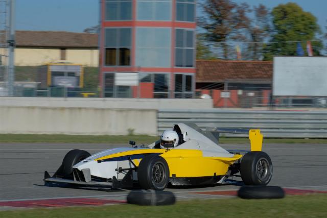 Formula BMW FB02 - Image 9