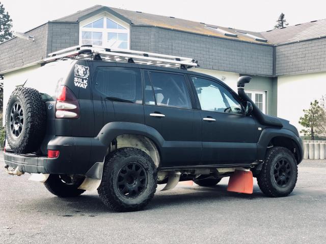 CLASSIC Toyota Land Cruiser 120 - Image 2
