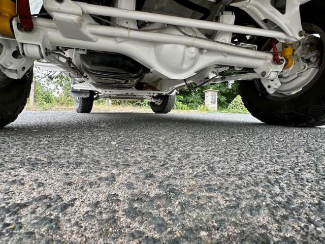 CLASSIC Toyota Land Cruiser 120 - Image 8