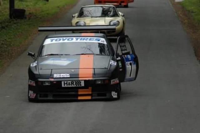 Porsche 944 GT - Image 4