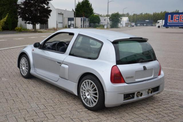 Renault Clio V6 3.0 RS Phase 1 - Image 3