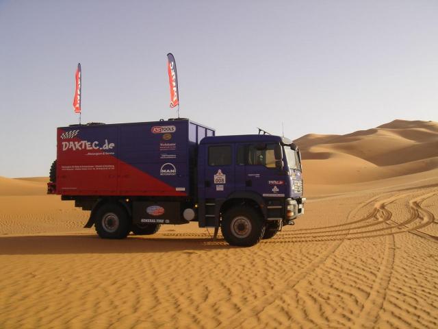 MAN TGM 13.280 4x4 Service truck Double cab 6 Seats - Image 2