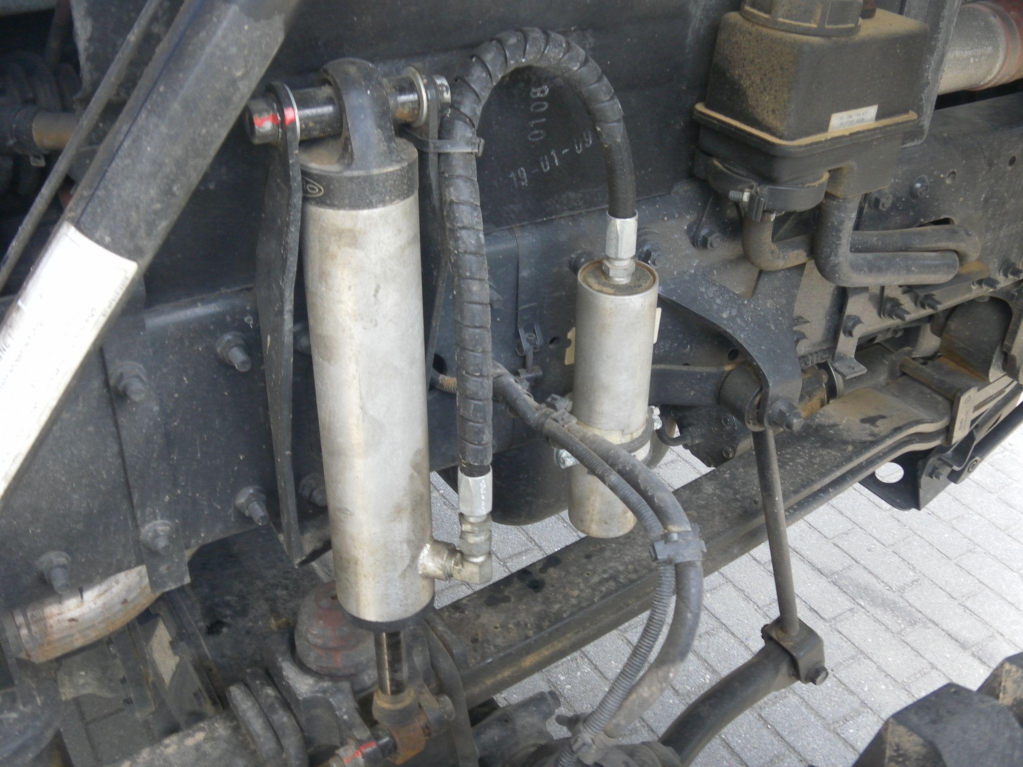 MAN TGM 13.280 4x4 Service truck Double cab 6 Seats - 7