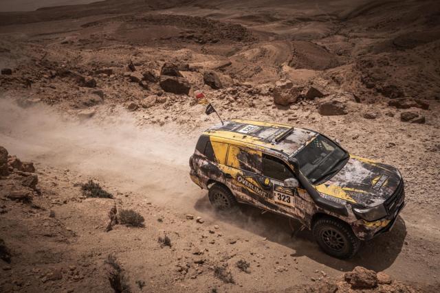 Toyota Land Cruiser 200 - T2 - Image 2