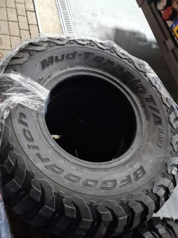 BF Goodrich, 30x10.00 R14 - Image 3