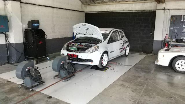 Renault Clio 3 RS MAXI F2000.14 - Image 9