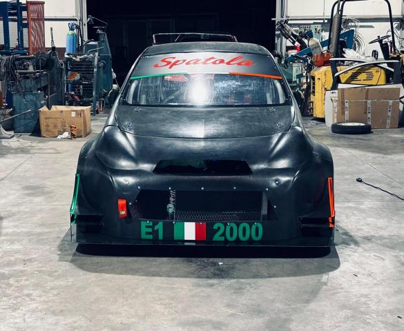 RENAULT CLIO R3 (E1 ITALIA 2000)