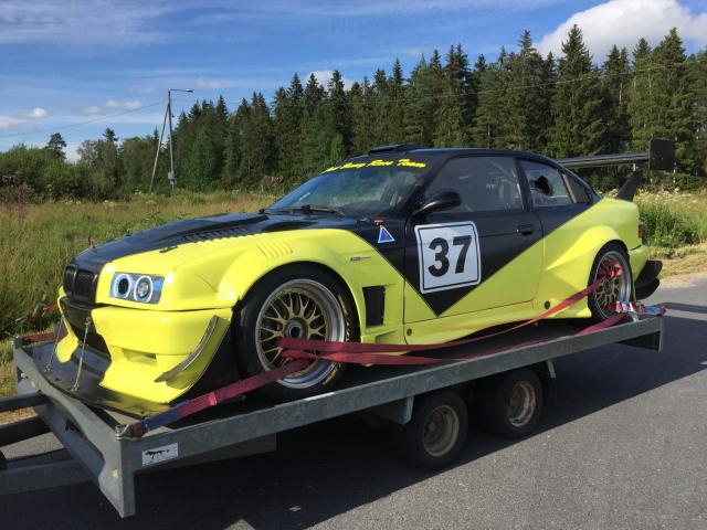 BMW M3 GTR - Image 2