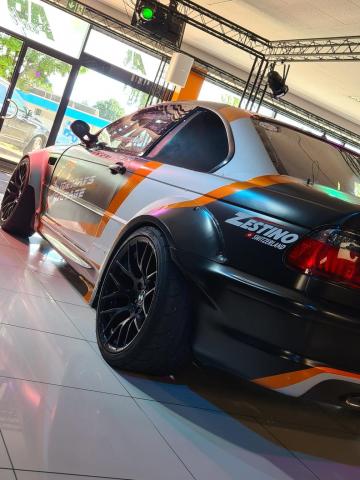 Voiture de drift BMW unique - construite à la main par des drifters professionnels en Suisse (E46 |
