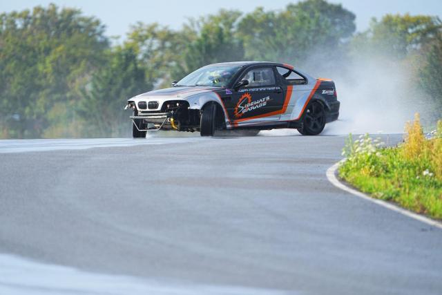 Unikátní driftovací vůz BMW - ručně postavený profesionálními driftery ve Švýcarsku (E46 | LS3) - Image 5