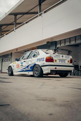 BMW 3 Series 318ti Compact E36 2L - Image 2