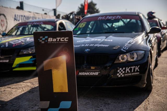 BMW 325 cup car