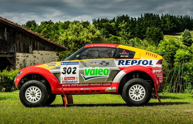 Mitsubishi Pajero Evolution MPR10 Rally Raid #MPR102 - Image 3