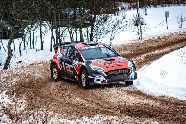 Ford Fiesta Rally4 à louer / école de rallye - Image 9