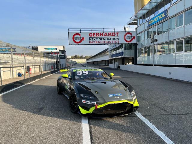 Aston Martin Vantage AMR GT4 - Image 9