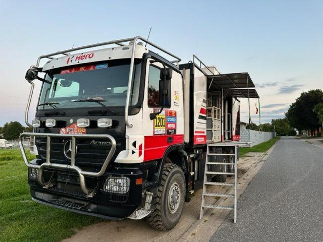 Mercedes 3246 6x6 Dakar Service truck for rent - Image 2