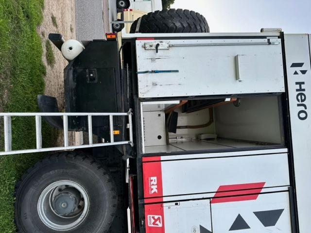 Mercedes 3246 6x6 Dakar Service truck for rent - Image 4