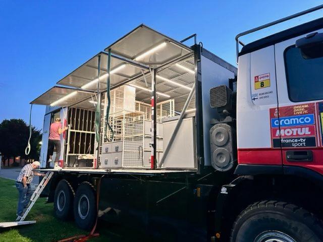 Mercedes 3246 6x6 Dakar Service truck for rent - Image 7