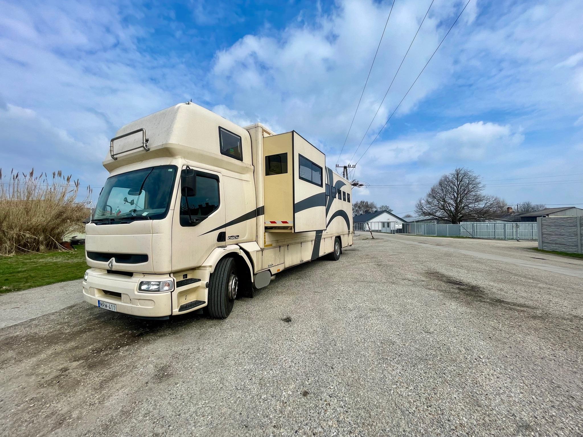 Renault Premium - 1