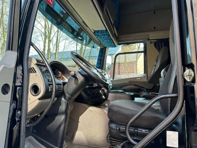 DAF FA CF Euro 5 *Dakar* Rally Service truck fully equipped - Image 6