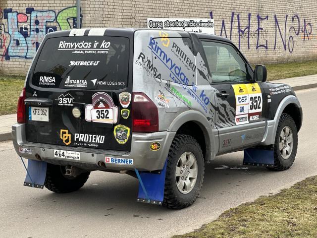 Mitsubishi Pajero - Image 6