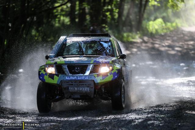 Nissan Navara / Pathfinder 6.4 hemi - Image 2