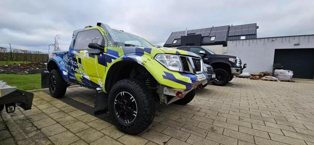 Nissan Navara / Pathfinder 6.4 hemi - Image 9
