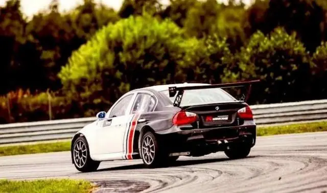 BMW E90 M3 3.0