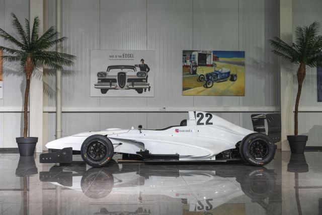 Formula Renault 2.0 paddle shift