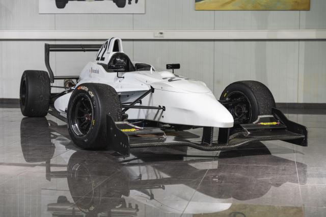 Formula Renault 2.0 paddle shift - Image 4