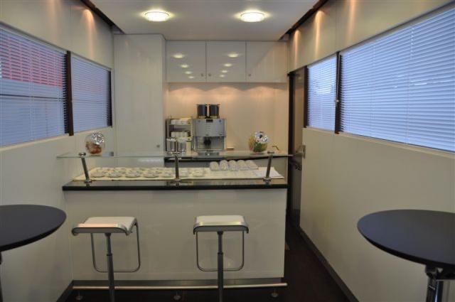Hospitality office trailer with awning - Image 2
