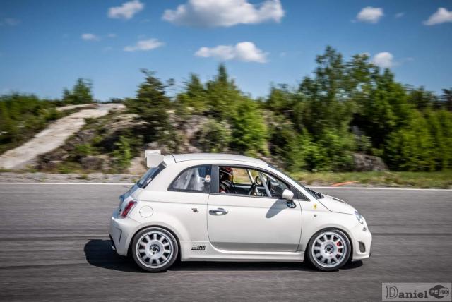 Fiat Abarth 500 Assetto Corse - Image 2