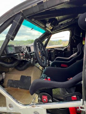 TOYOTA HILUX T1+ V8 Overdrive - Image 6