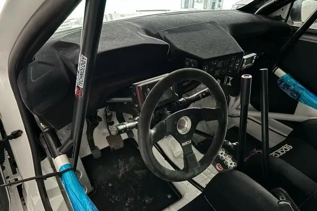 Peugeot 208 Rally4 - Photo 5