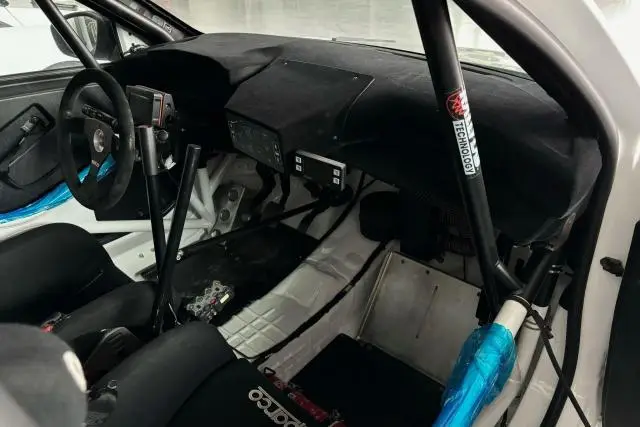 Peugeot 208 Rally4 - Photo 6